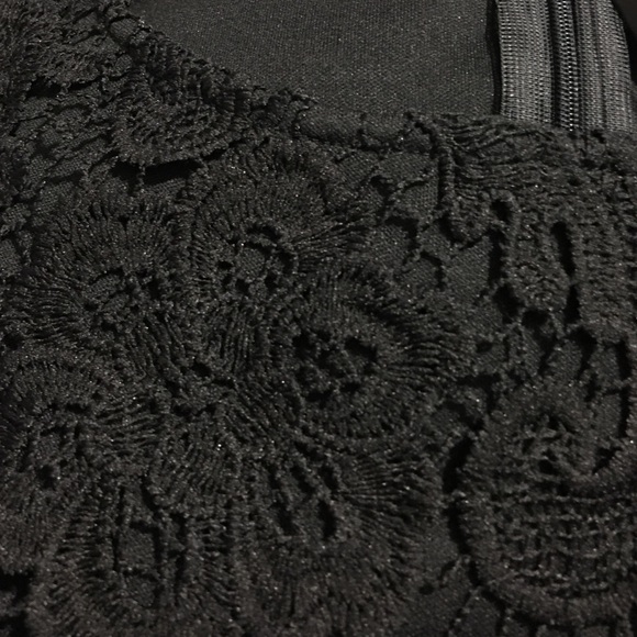 Sabine Rosalie Lace Dress - Picture 6 of 7